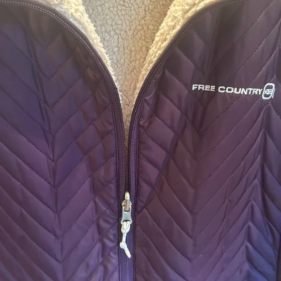 Free Country Deep Purple Quilted Vest with Sherpa Collar - Picture 4 of 6